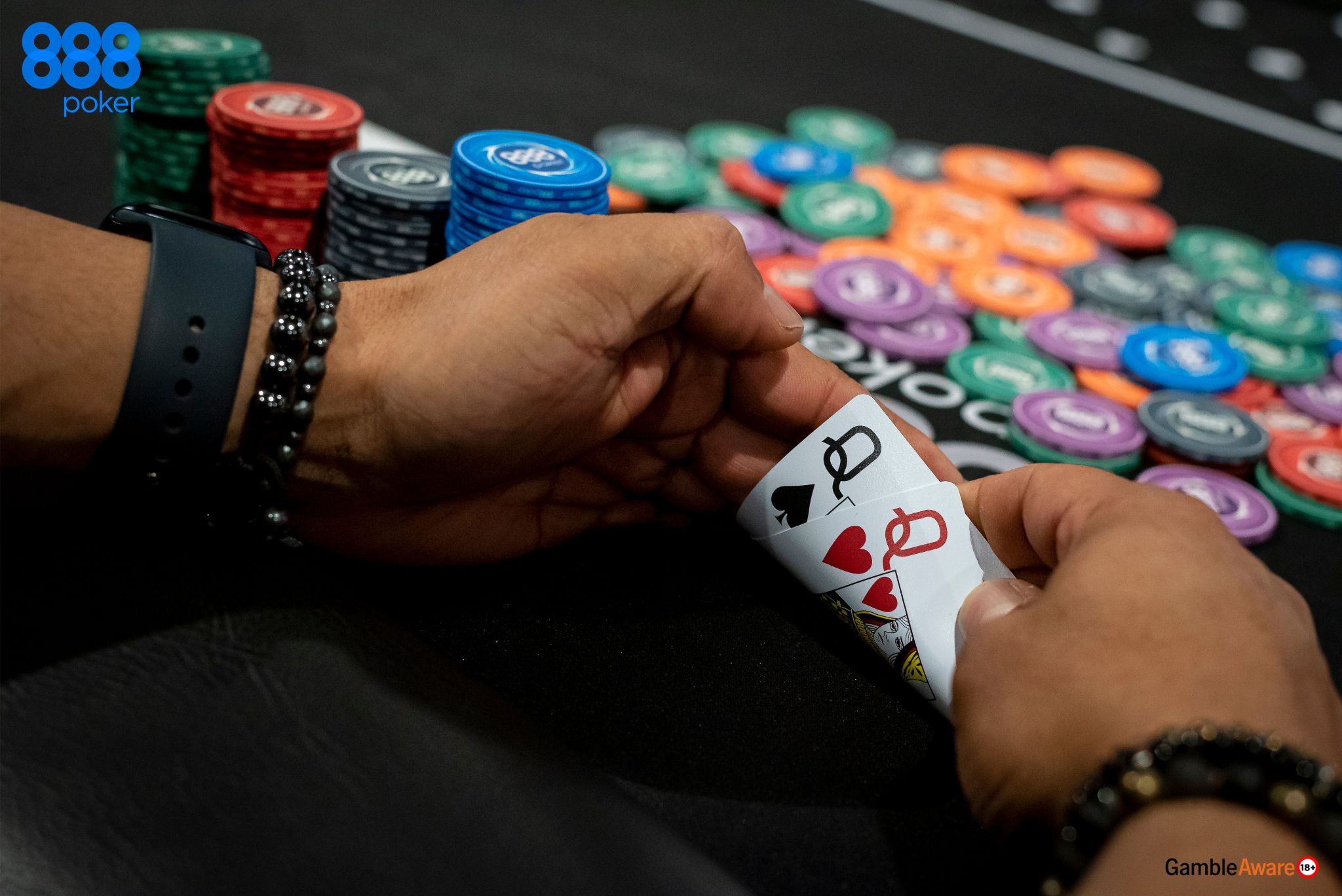 What Is a Pair in Poker: Pocket Pairs Explained