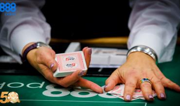 Eight Big Hands Early On in 50th Annual WSOP Main Event