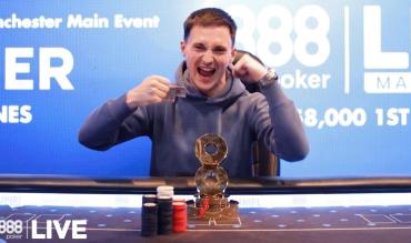 888poker LIVE Manchester 2024: Stephen Barnes Captures £58K Top Cash and Trophy! 